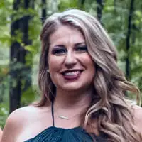 Kari Harris Headshot